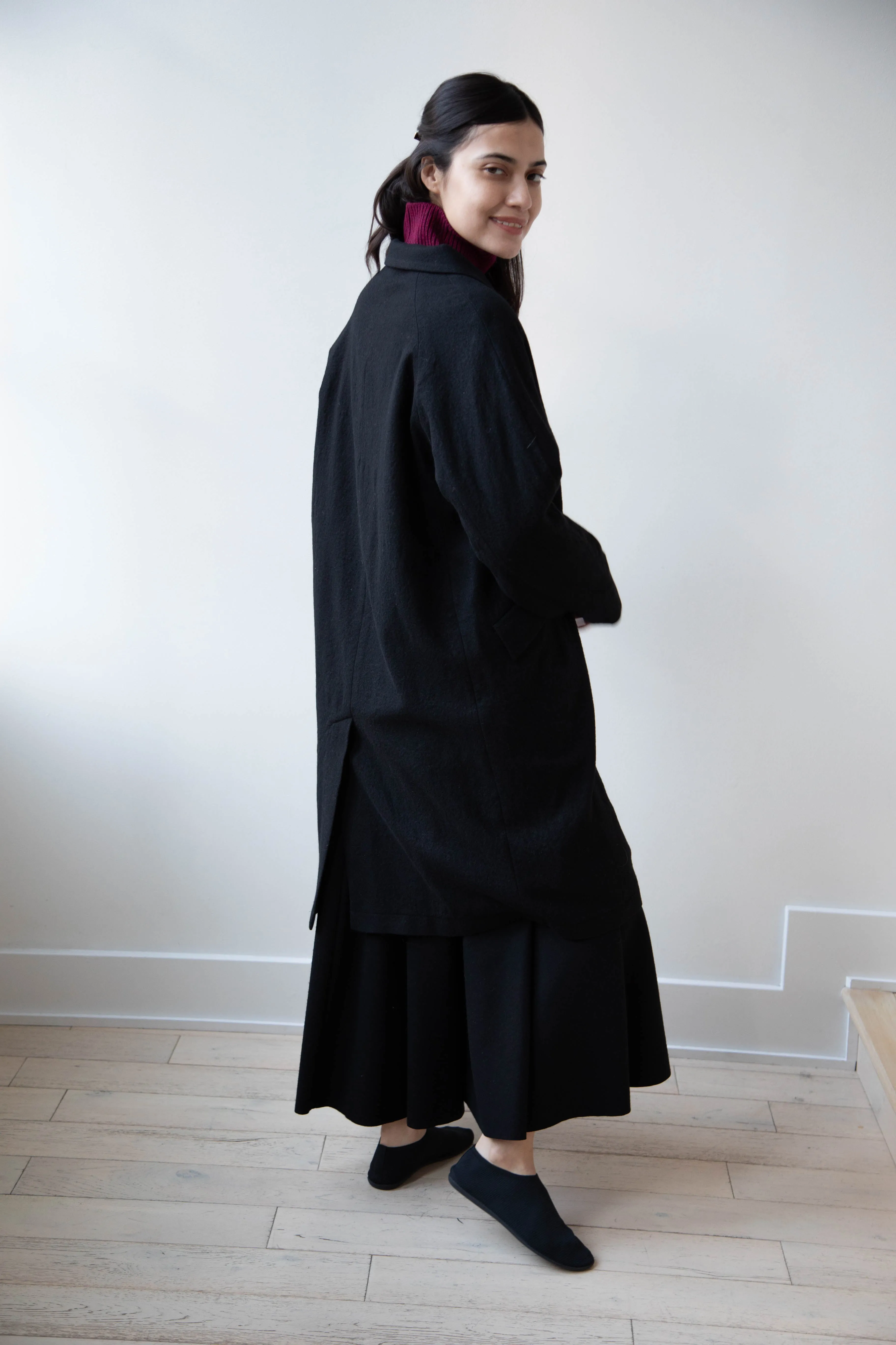 Arts & Science | Raglan Sleeve Chester Coat in Black