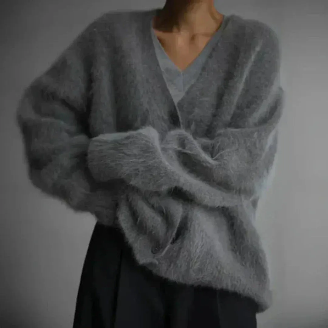 Xenia | Cozy-Chic V-neck Oversized Cardigan